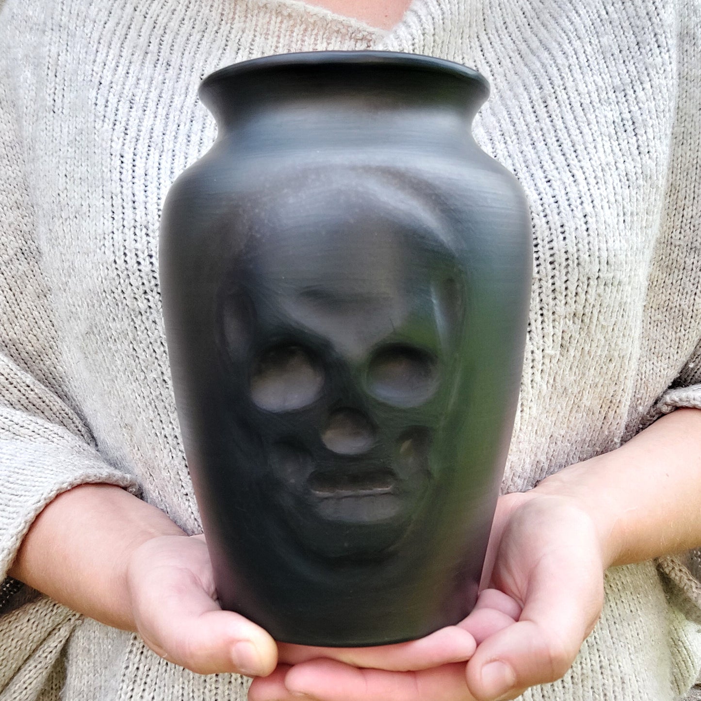 Šausmīga vāze 1,6L